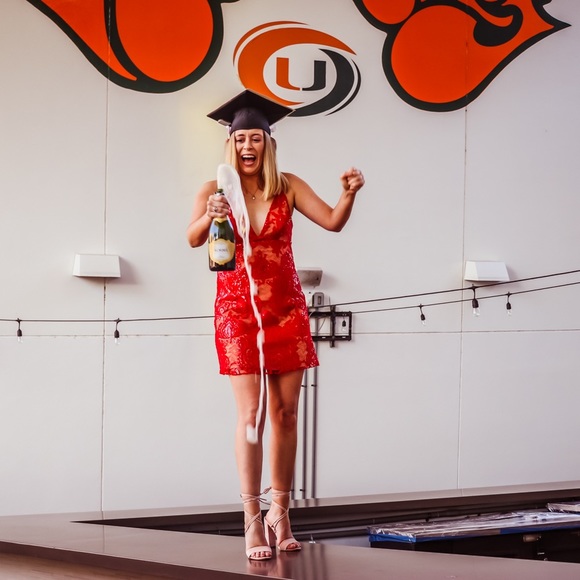 Meet your Posher, Allison - Picture 3 of 12